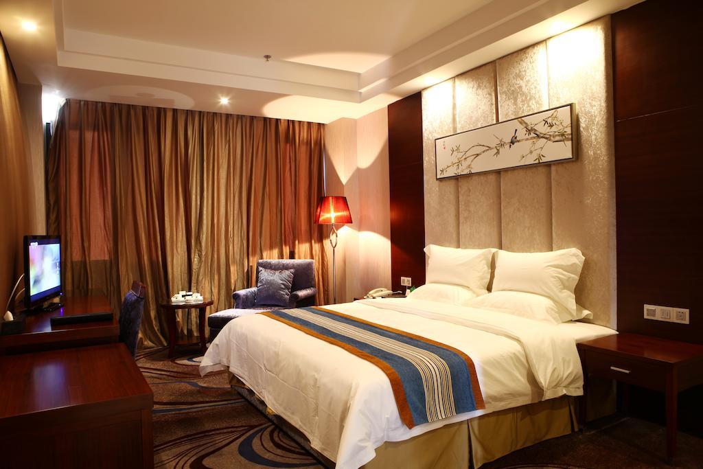 Mingcheng Times Hotel Чэнду Номер фото